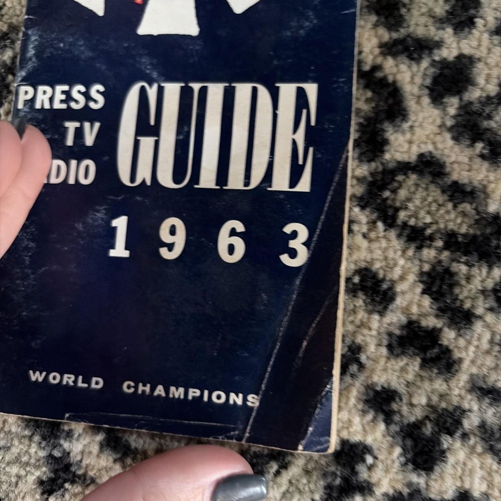 1963 New York Yankees Press TV Radio Guide Media Handbook MLB Mickey Mantle Era - Picture 3 of 9